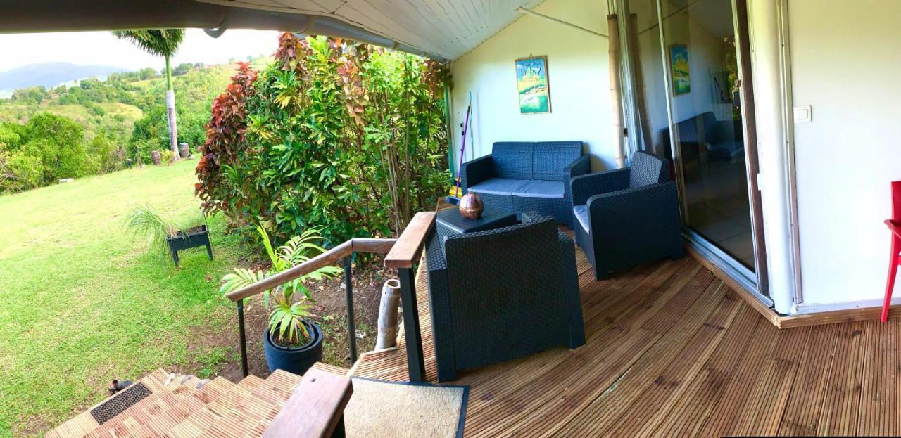 Lodge Colibris Piscine Privee Vue Panoramique Mer Et Montagne Pelee , 500 M Plage Dans Un Parc , Calme Assure Ideal Pour Decouvrir Le Nord Caraibes ル・カルベ エクステリア 写真